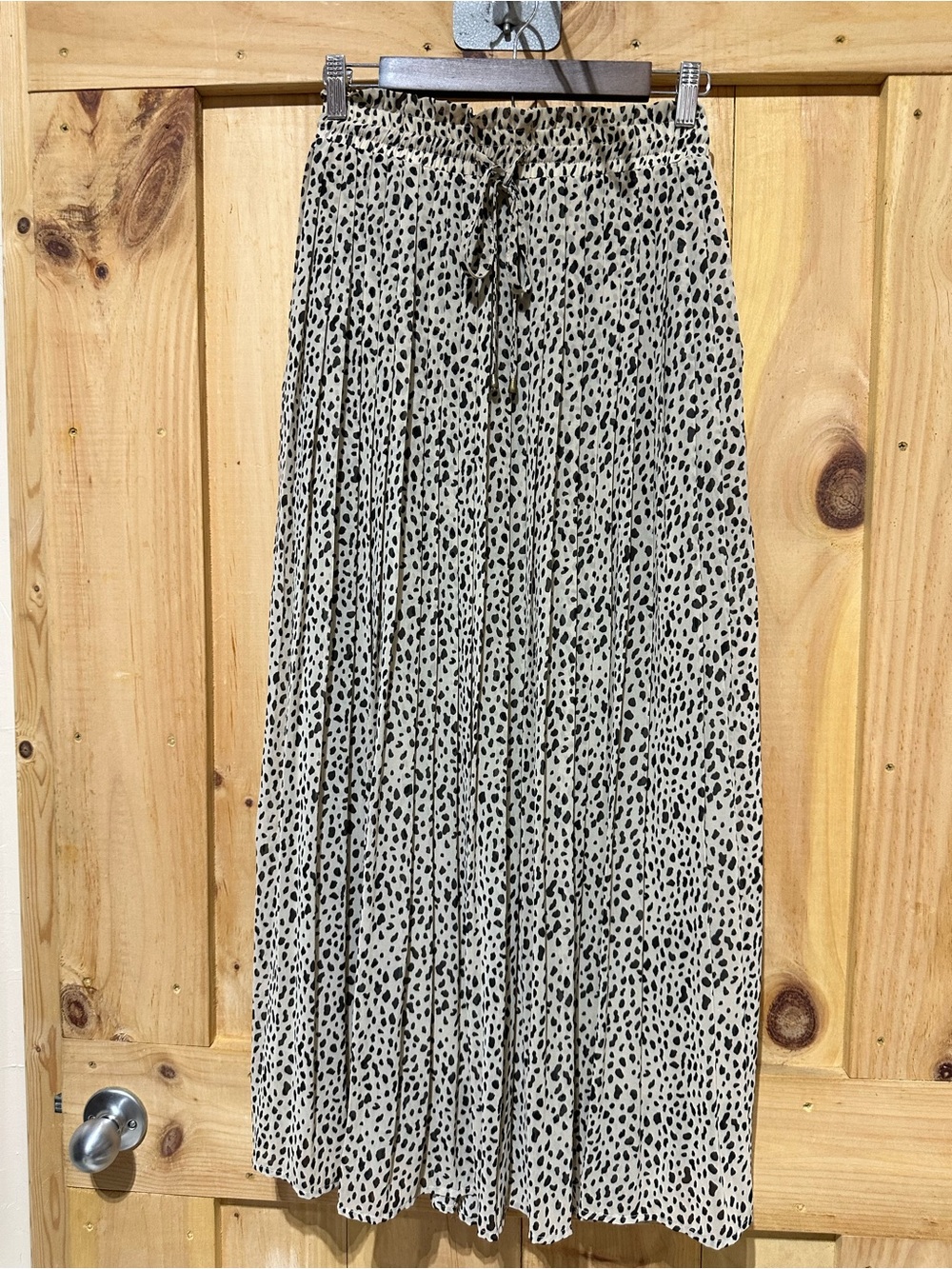 Pleated Animal Print Maxi Skirt in Cream and Black